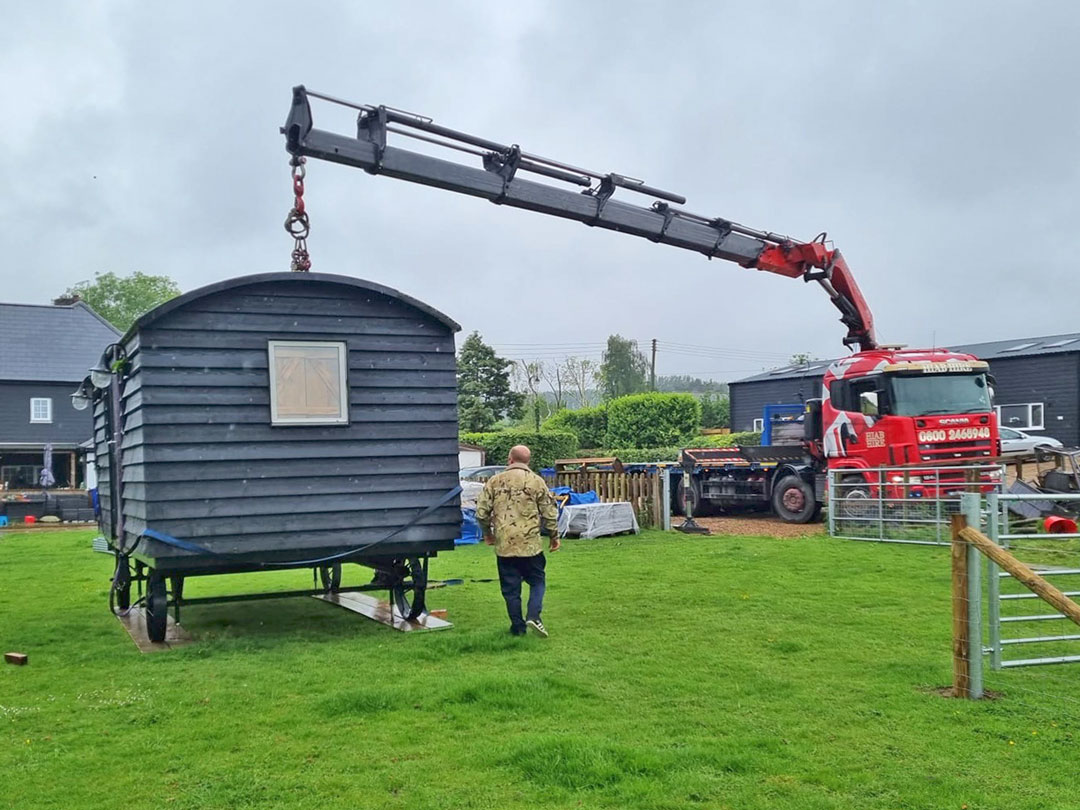 Transporting a Shepherds Hut in Barham Canterbury