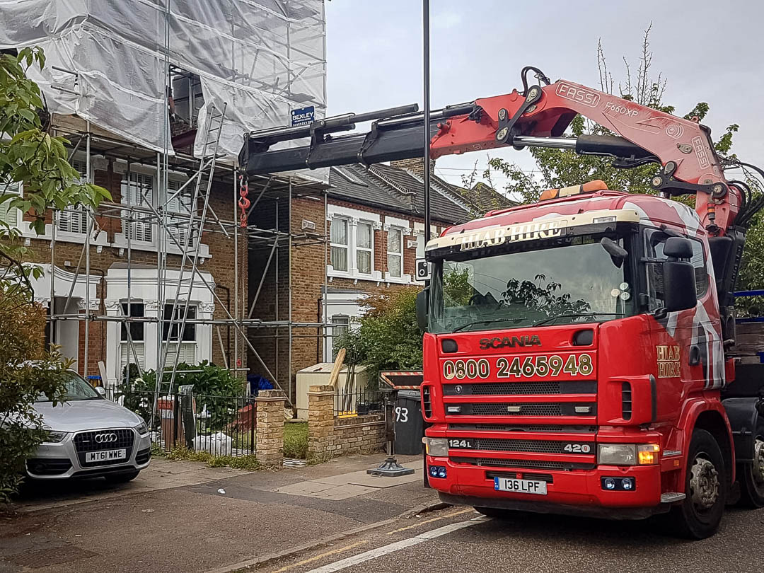 Scania with Fassi 660 Crane